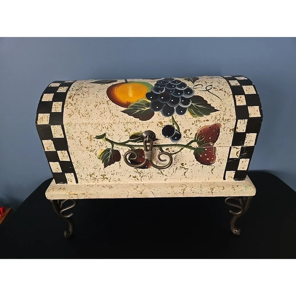 Vintage Wooden Kitchen Storage Box With Metal Legs For Fruits , Counter Top Deco